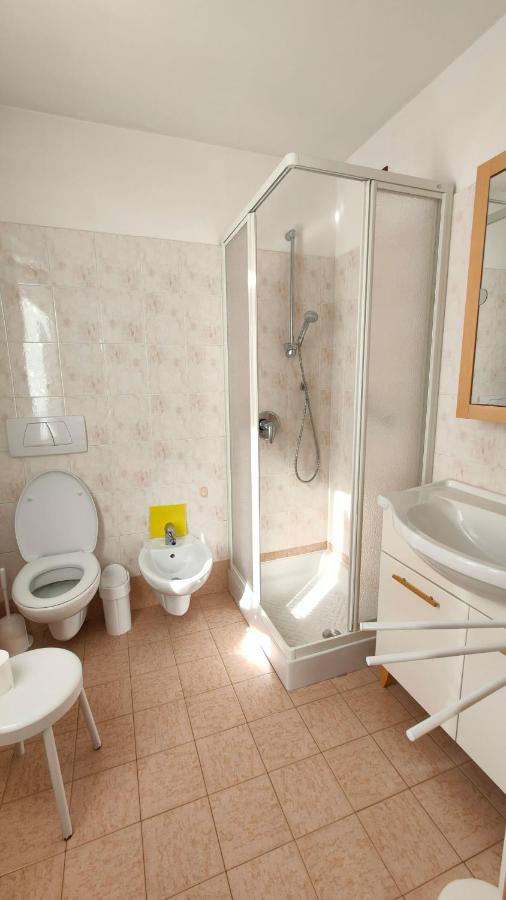 Villa Casa Emma Mezzana  Esterno foto